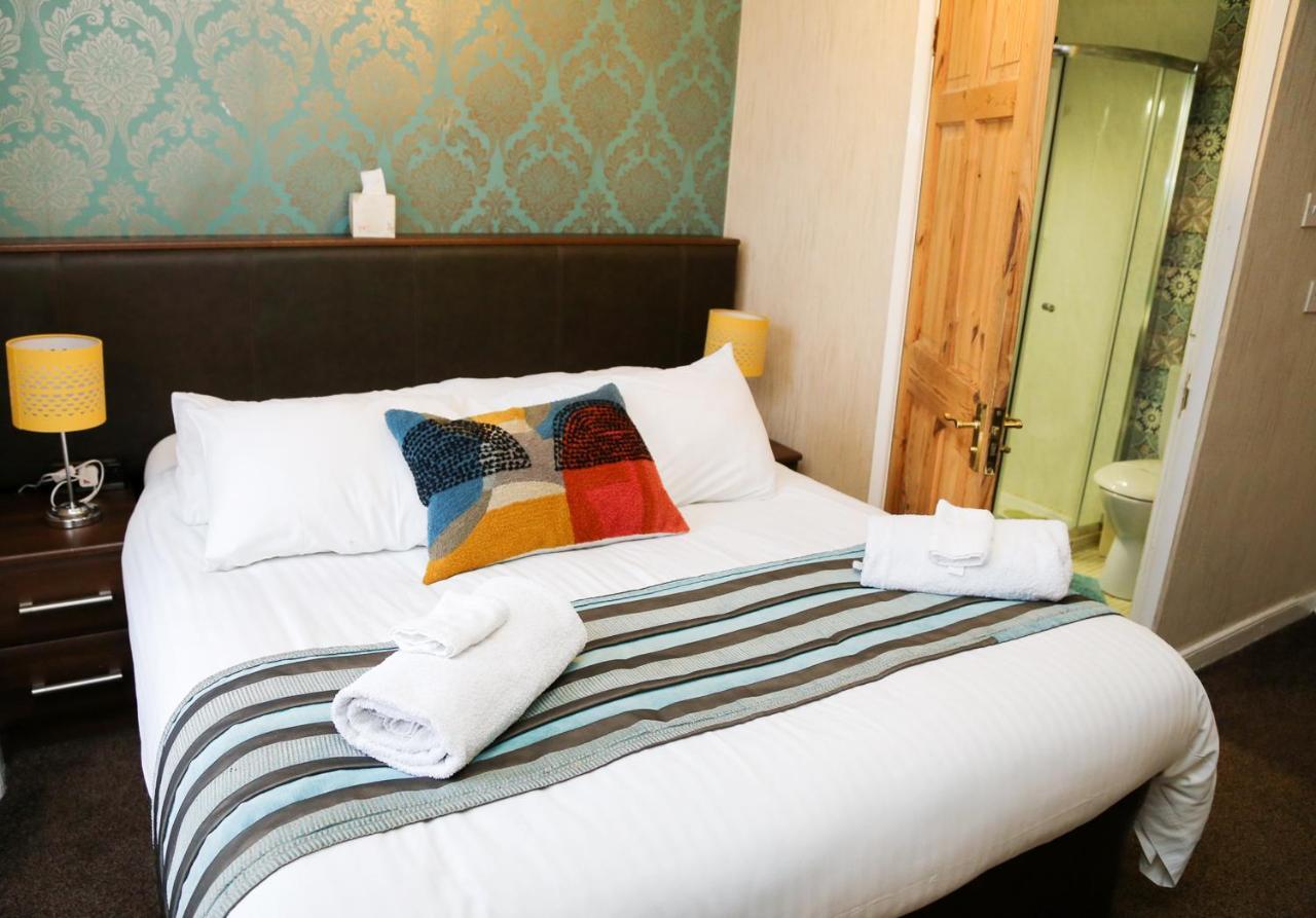 Avarest House Bb Adults Only Portrush Bagian luar foto