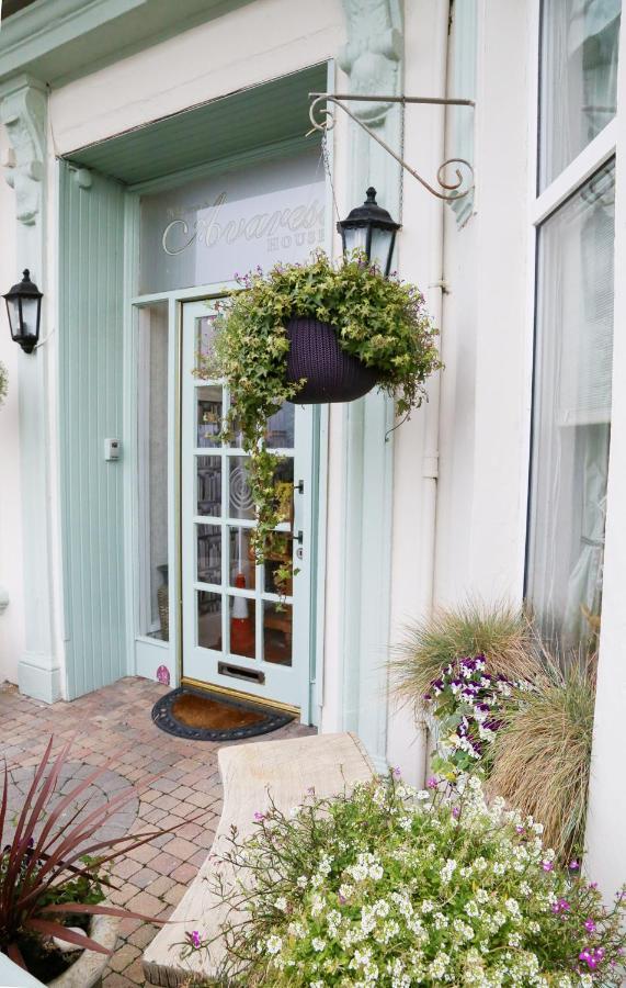 Avarest House Bb Adults Only Portrush Bagian luar foto