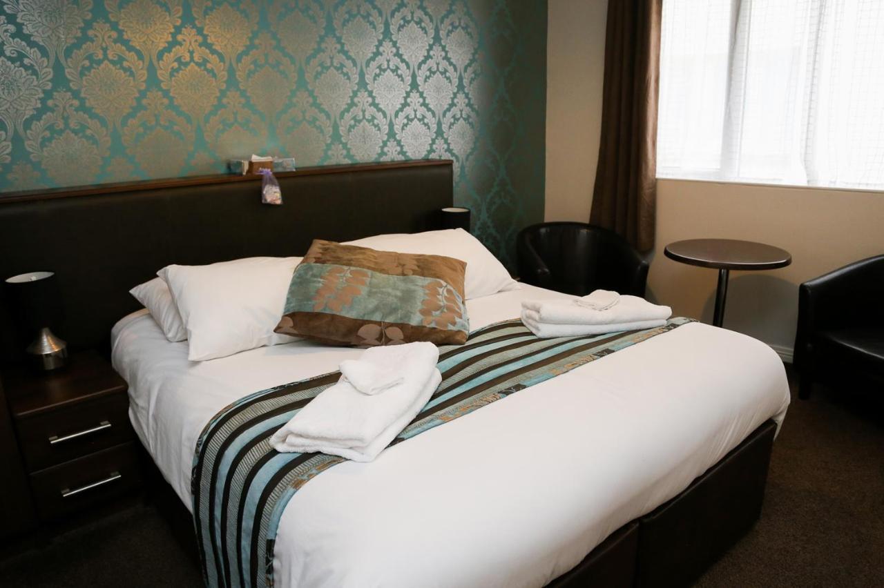 Avarest House Bb Adults Only Portrush Bagian luar foto