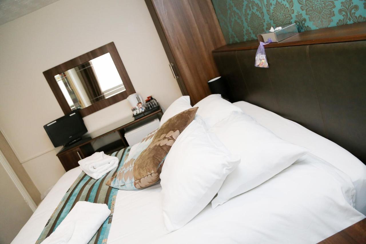 Avarest House Bb Adults Only Portrush Bagian luar foto