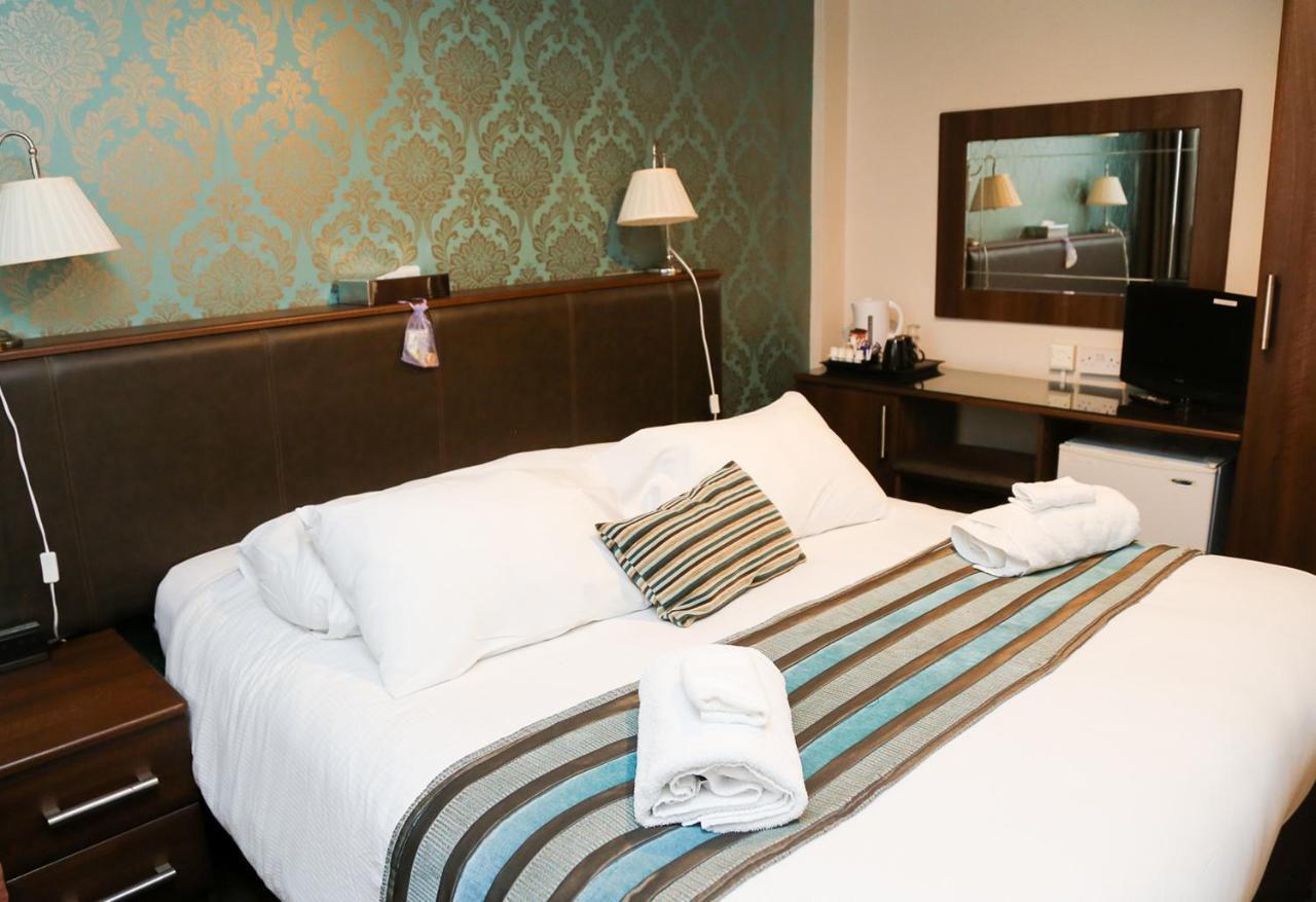 Avarest House Bb Adults Only Portrush Bagian luar foto